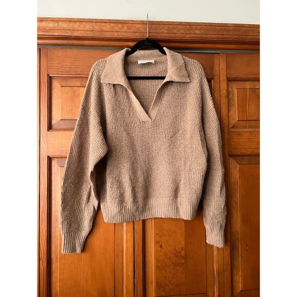 Everlane Women's The Alpaca Waffle Stitch Collared V-Neck Sweater Camel Tan SZ M - Picture 2 of 9
